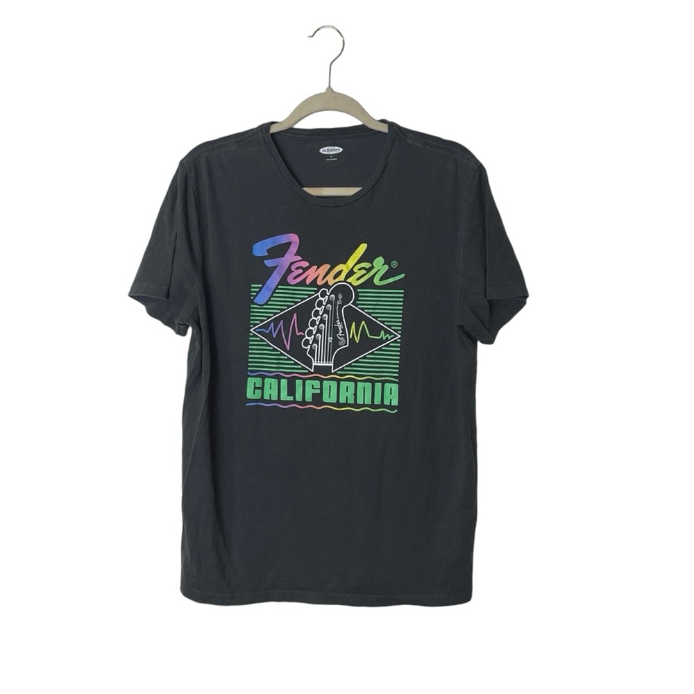Women’s fender shirt size large